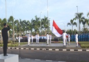 Sang Saka Merah Putih Berkibar Di Kantor Pusat Bank Sumsel Babel